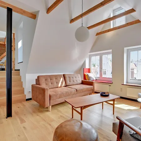 Apartment 3-level With A View Of St Mary's Basilica By Downtown *