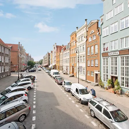3-level With A View Of St Mary's Basilica By Downtown * Gdansk