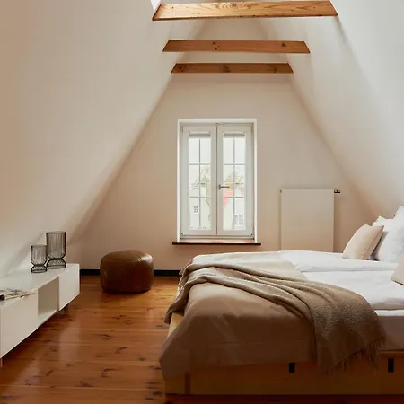 3-level With A View Of St Mary's Basilica By Downtown Apartamento