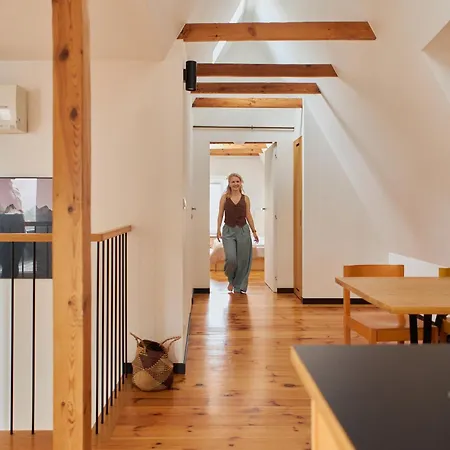 3-level With A View Of St Mary's Basilica By Downtown