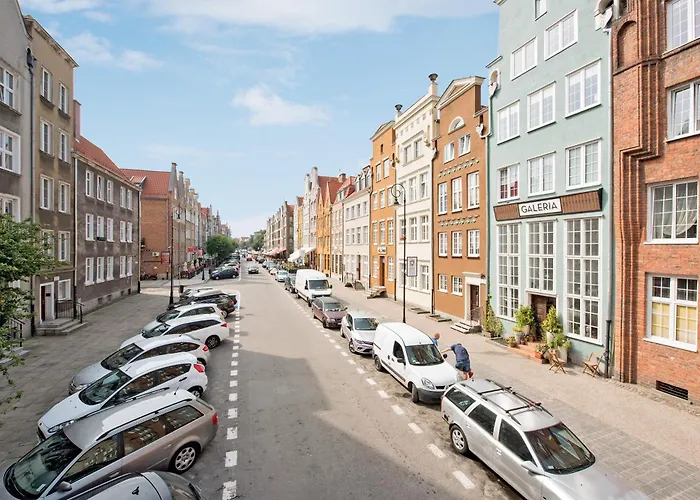 3-level With A View Of St Mary's Basilica By Downtown * Gdańsk