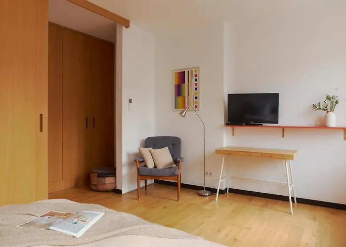 3-level With A View Of St Mary's Basilica By Downtown Apartamento *